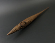 Load image into Gallery viewer, Phang spindle in walnut