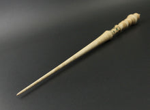 Load image into Gallery viewer, Wand spindle in curly maple