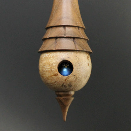 Birdhouse spindle in maple burl and walnut (<font color=