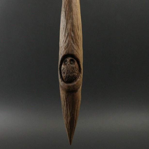 Phang spindle in walnut