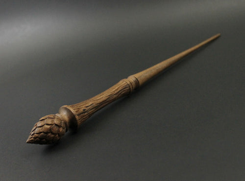 Wand spindle in walnut