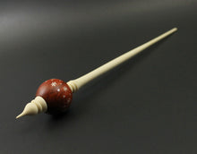 Load image into Gallery viewer, Bead spindle in redheart and holly