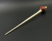 Load image into Gallery viewer, Bead spindle in redheart and holly