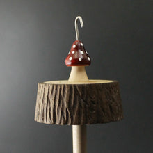 Load image into Gallery viewer, Toadstool stump drop spindle in walnut and curly maple