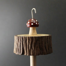 Load image into Gallery viewer, Toadstool stump drop spindle in walnut and curly maple