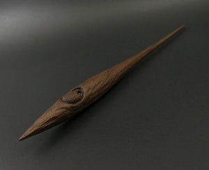 Phang spindle in walnut