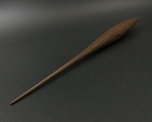 Phang spindle in walnut