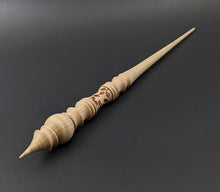 Load image into Gallery viewer, Wand spindle in curly maple