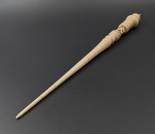 Load image into Gallery viewer, Wand spindle in curly maple