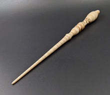 Load image into Gallery viewer, Wand spindle in curly maple