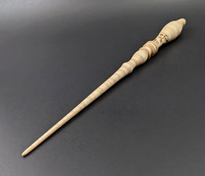 Wand spindle in curly maple