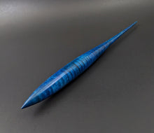 Load image into Gallery viewer, Phang spindle in hand dyed curly maple