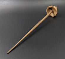 Load image into Gallery viewer, Tibetan style spindle in eucalyptus burl and walnut