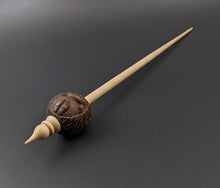 Load image into Gallery viewer, Hedgehog bead spindle in walnut and curly maple