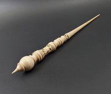 Load image into Gallery viewer, Wand spindle in curly maple