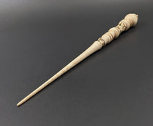 Load image into Gallery viewer, Wand spindle in curly maple