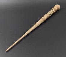 Load image into Gallery viewer, Wand spindle in curly maple