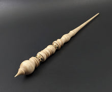 Load image into Gallery viewer, Wand spindle in curly maple