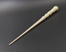 Load image into Gallery viewer, Wand spindle in holly