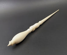 Load image into Gallery viewer, Wand spindle in holly (<font color="red"<b>RESERVED</b></font> for Anna)