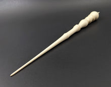 Load image into Gallery viewer, Wand spindle in holly