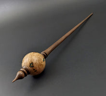 Load image into Gallery viewer, Bead spindle in maple burl and walnut with malachite inlay