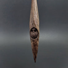 Load image into Gallery viewer, Phang spindle in walnut