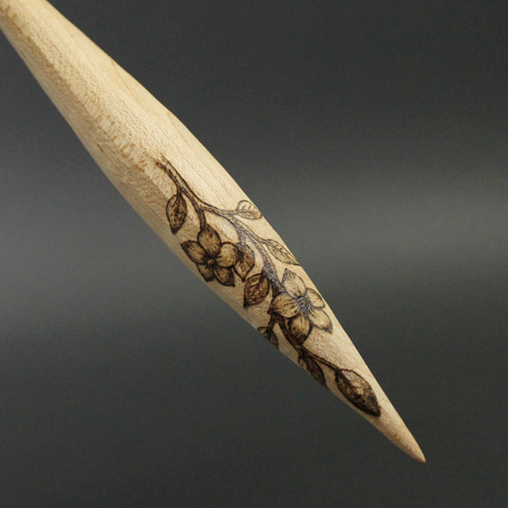 Phang spindle in maple (<font color=