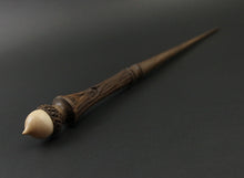 Load image into Gallery viewer, Oak King wand spindle in walnut and curly maple