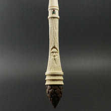 Load image into Gallery viewer, Holly King wand spindle in holly and walnut