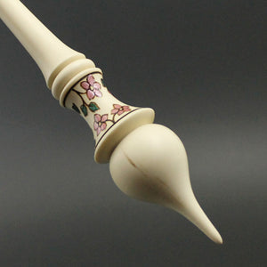 Russian style spindle in holly