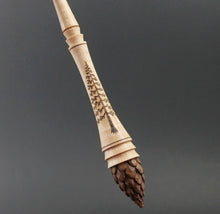 Load image into Gallery viewer, Wand spindle in curly maple and walnut